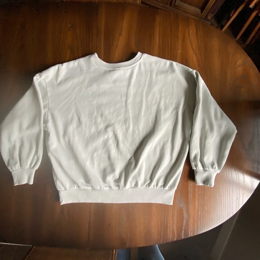 H&M Sage Green Malibu Graphic Sweatshirt Small - Picture 2 of 12